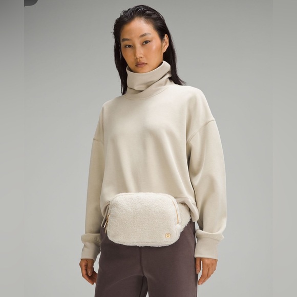 lululemon athletica Other - (253.) Lululemon Everywhere Belt Bag Large *Fleece